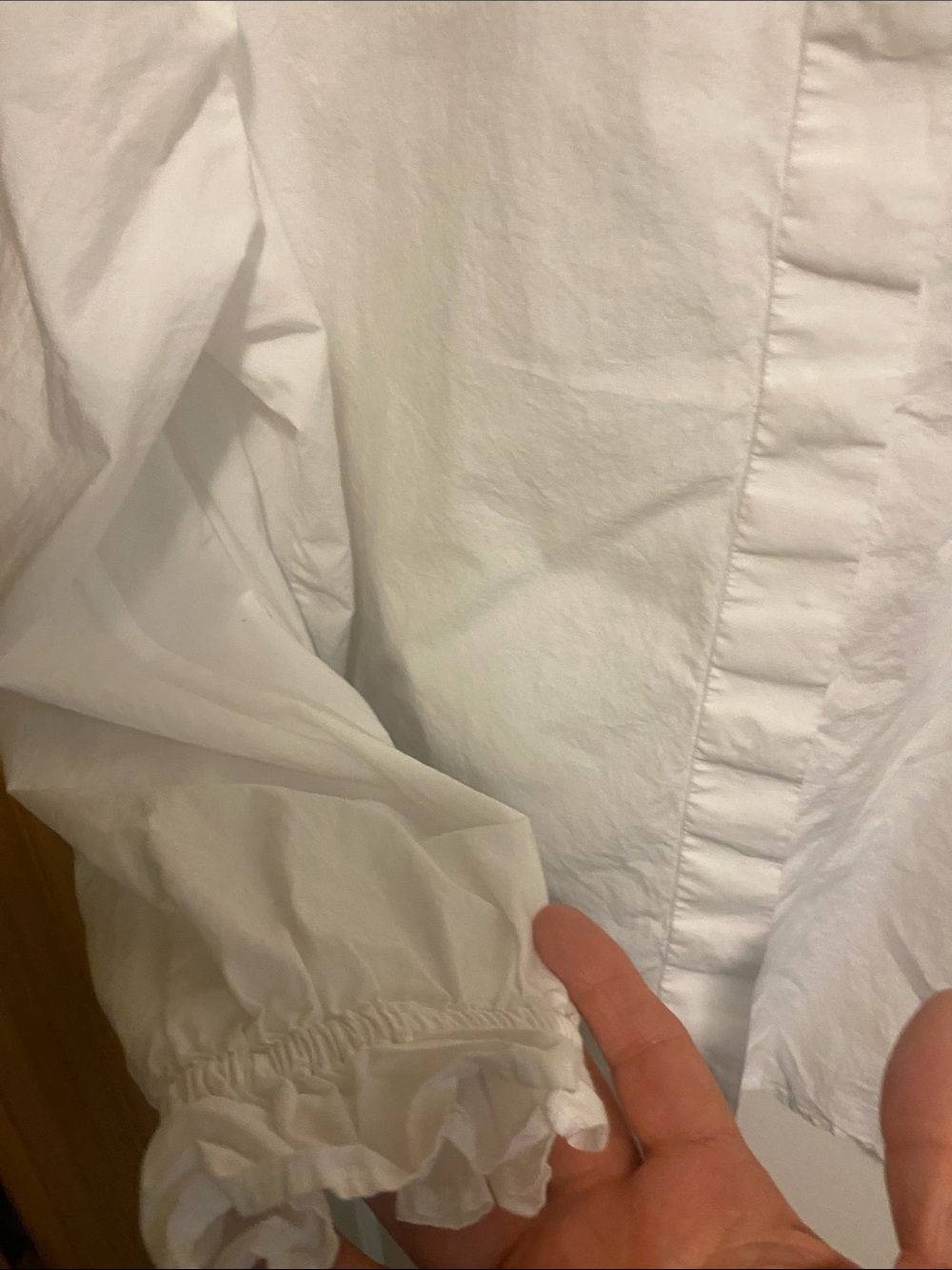 Beautiful J Crew white cotton poplin button down - Picture 2 of 9